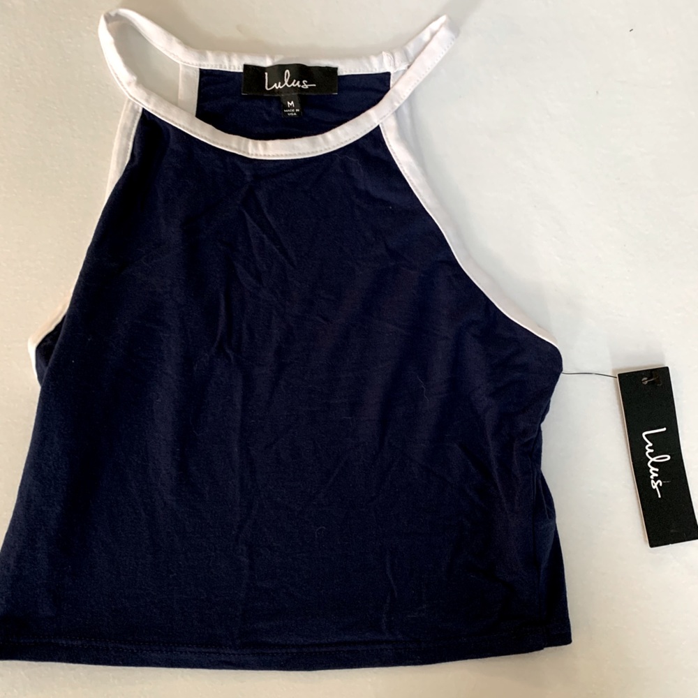 Small Lulus crop top!